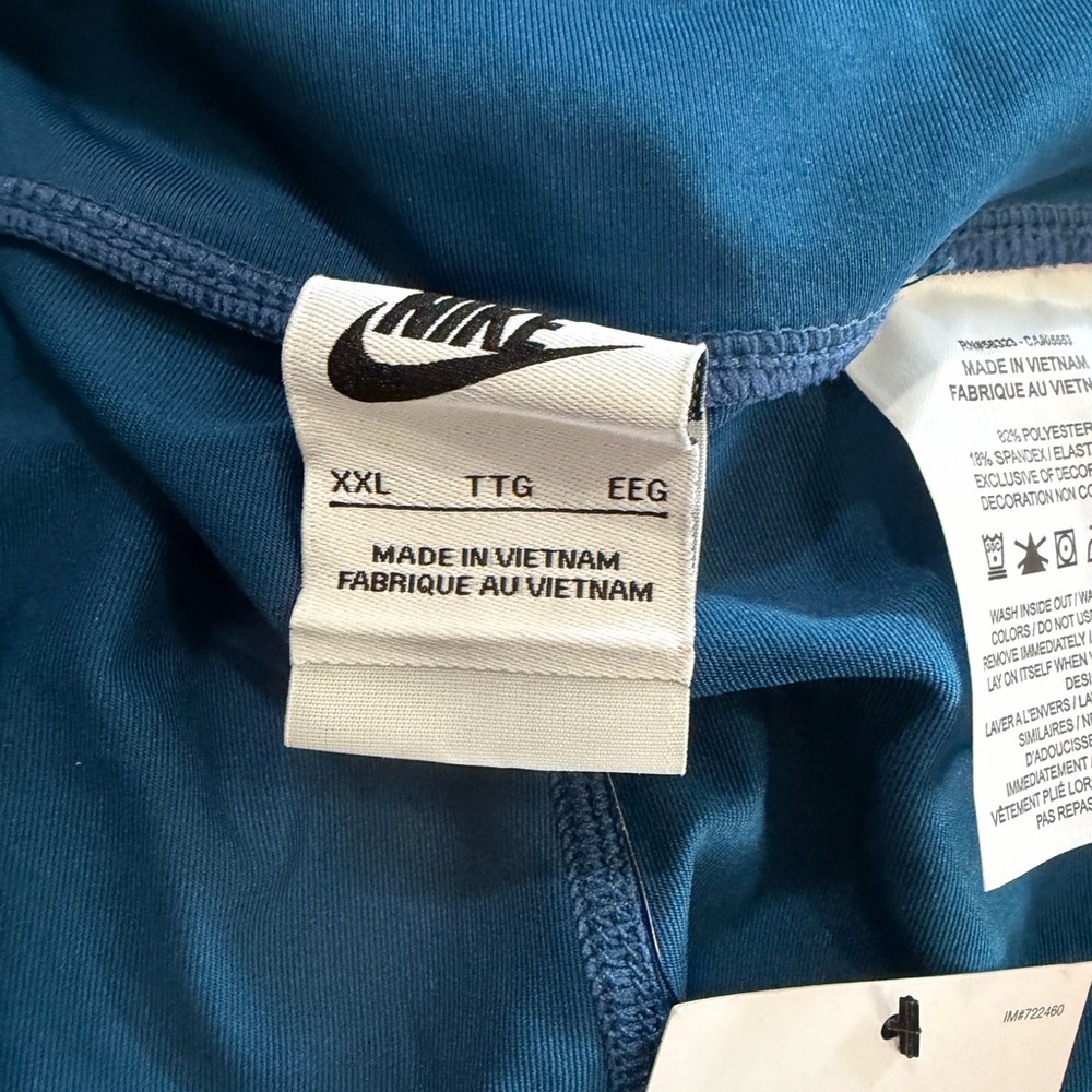 NWT Nike Mid Rise Flare Legging - Picture 12 of 13